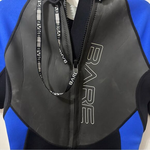 Blue and Black Swim Rashguard with Short Sleeves - Picture 6 of 7